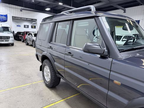 Used 2004 Land Rover Discovery S AWD/4WD image 19