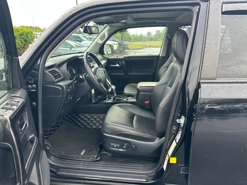 Used 2019 Toyota 4Runner TRD Off-Road Premium AWD/4WD image 13