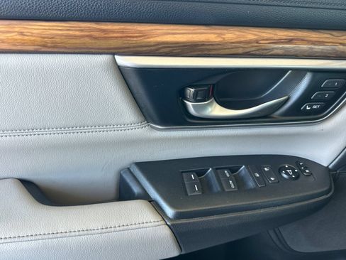 Used 2017 Honda CR-V EX-L image 11