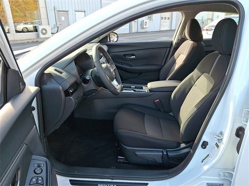 New 2025 Nissan Sentra SV w/ All-Weather Package image 5