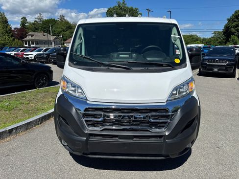 Used 2025 RAM ProMaster 2500 w/ U-Haul Equipment Group FWD image 9