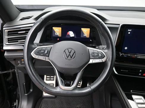 Used 2024 Volkswagen Atlas Cross Sport SEL R-Line AWD/4WD image 16