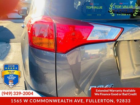 Used 2013 Toyota RAV4 LE image 17