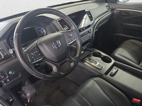 Used 2022 Honda Pilot TrailSport image 18