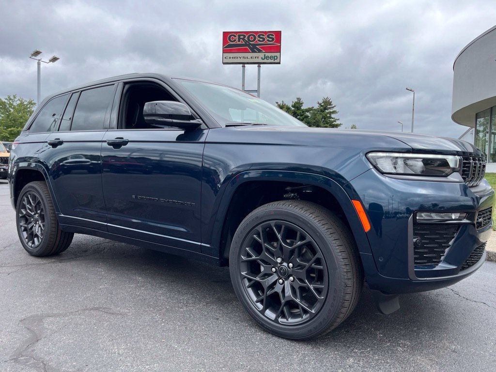 New 2027 Jeep Grand Cherokee Summit AWD/4WD image 44