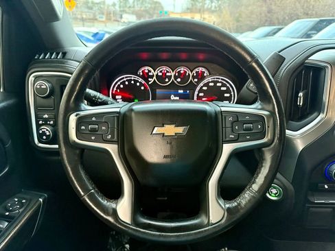 Used 2021 Chevrolet Silverado 1500 LT image 18