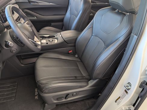 Used 2025 INFINITI QX60 Luxe image 17