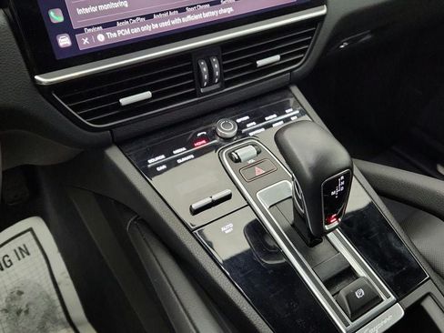 Used 2022 Porsche Cayenne Platinum Edition w/ Premium Package Plus AWD/4WD image 16