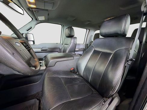 Used 2016 Ford F250 XLT w/ XLT Value Package image 12