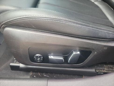 Used 2024 BMW 330i Sedan RWD image 18