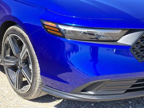 Used 2024 Honda Accord Sport image 4