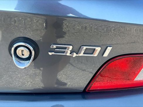 Used 2001 BMW Z3 3.0i RWD image 9