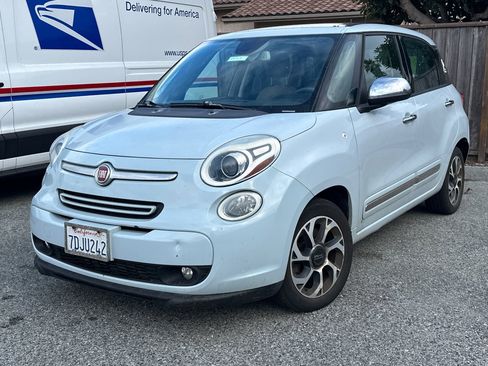 Used 2014 FIAT 500L Lounge FWD image 2