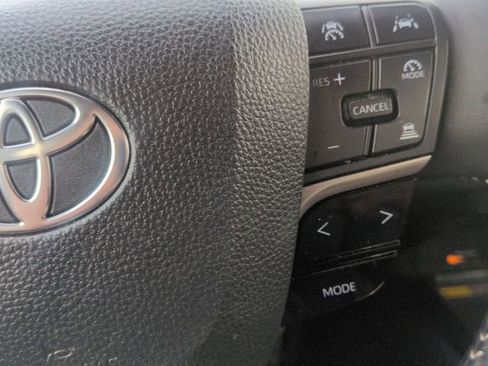 Certified 2025 Toyota Camry SE image 18