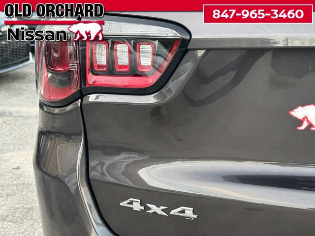 Used 2022 Jeep Compass Limited AWD/4WD image 9