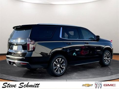 Used 2023 Chevrolet Tahoe LT w/ LT Signature Package image 9