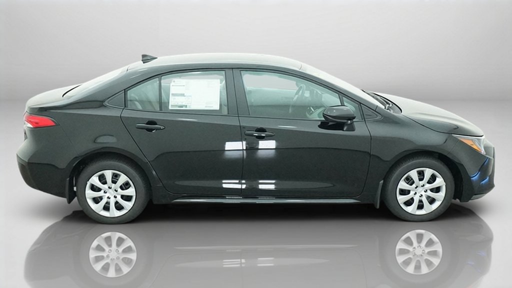 New 2027 Toyota Corolla LE FWD image 7