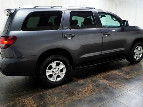Used 2018 Toyota Sequoia SR5 image 4