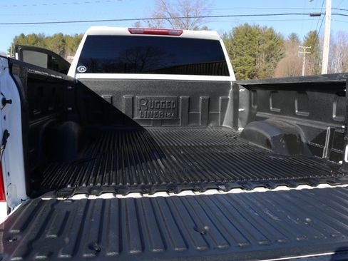 Used 2022 Chevrolet Silverado 2500 LT w/ Convenience Package image 26