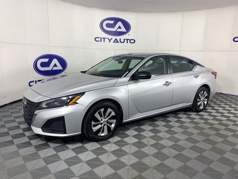 Used 2024 Nissan Altima 2.5 S image 7