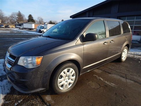 Used 2017 Dodge Grand Caravan SE w/ Power Window Group image 3
