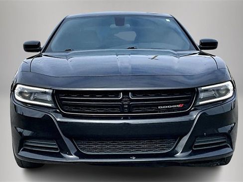 Used 2020 Dodge Charger SXT w/ Leather Interior Group image 3