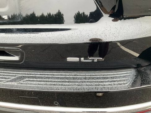 Used 2021 GMC Yukon SLT image 8