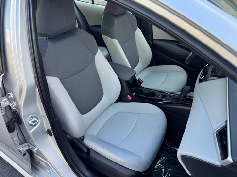Used 2022 Toyota Corolla L FWD image 23