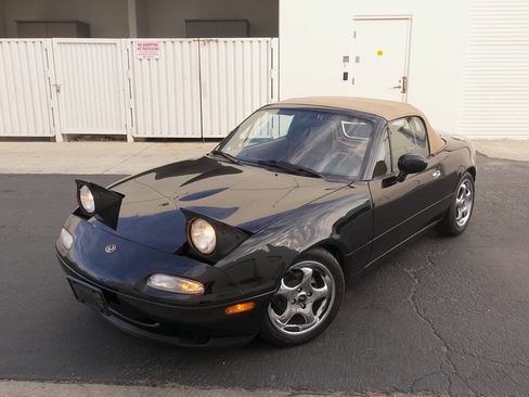 Used 1993 MAZDA MX-5 Miata Limited Edition image 6