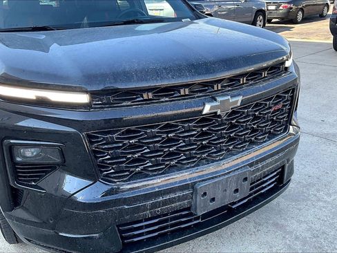 Used 2024 Chevrolet Traverse RS w/ LPO, Floor Liner Package image 3