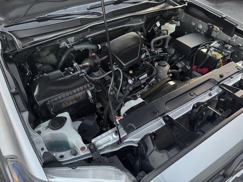 Used 2018 Toyota Tacoma SR5 image 28