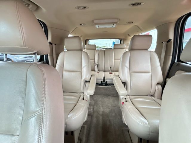 Used 2012 Chevrolet Suburban LTZ AWD/4WD image 41