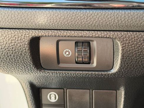 Used 2023 Honda Civic EX-L image 30