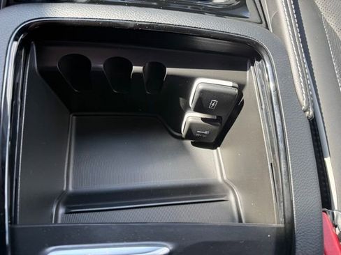 New 2026 Chrysler Pacifica Limited w/ S Appearance Package image 28