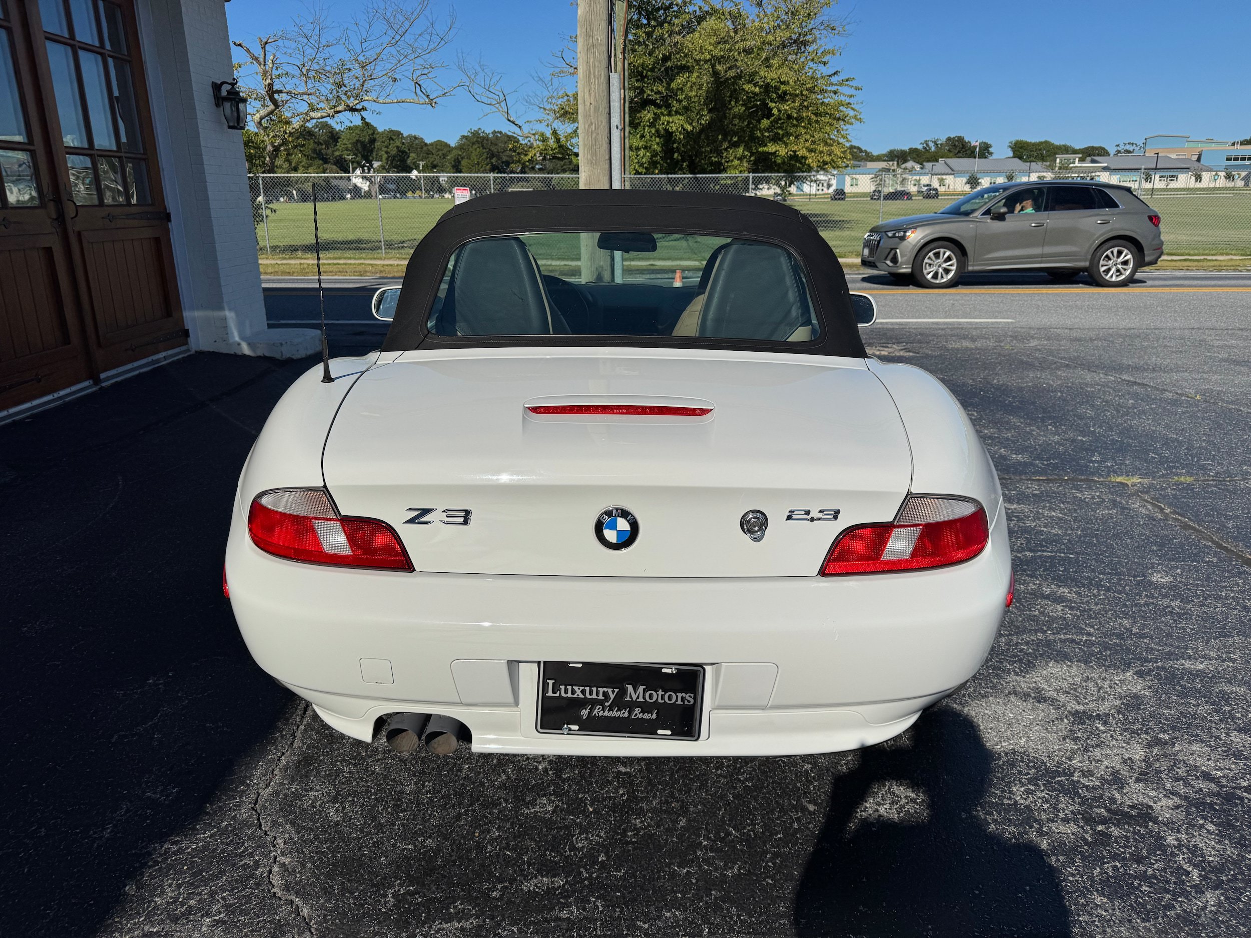 Used 2000 BMW Z3 2.5i RWD image 19