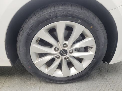 Used 2018 Kia Optima LX w/ 17" Alloy Wheels Package FWD image 31
