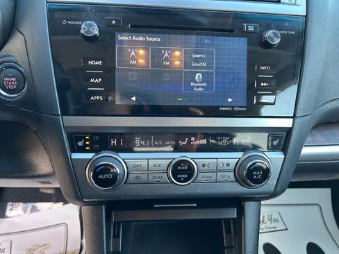 Used 2017 Subaru Outback 3.6R Limited image 26