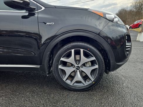 Used 2018 Kia Sportage SX image 2