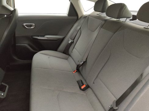 Used 2025 Kia K4 FWD image 18