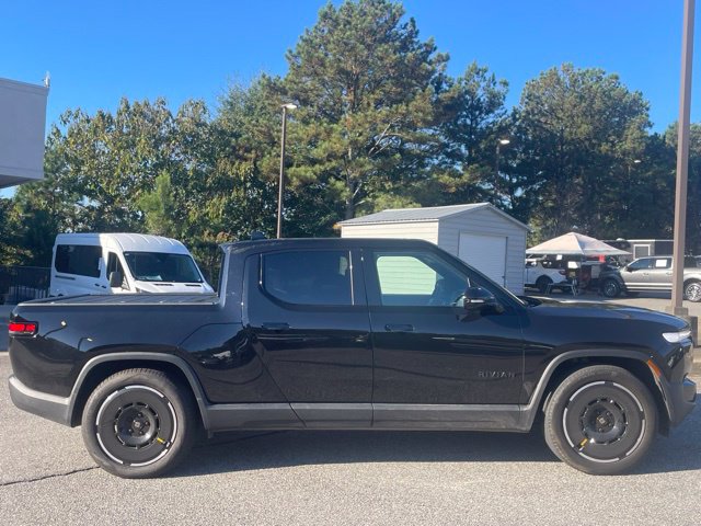 Used 2025 Rivian R1T Adventure Dual AWD/4WD image 4