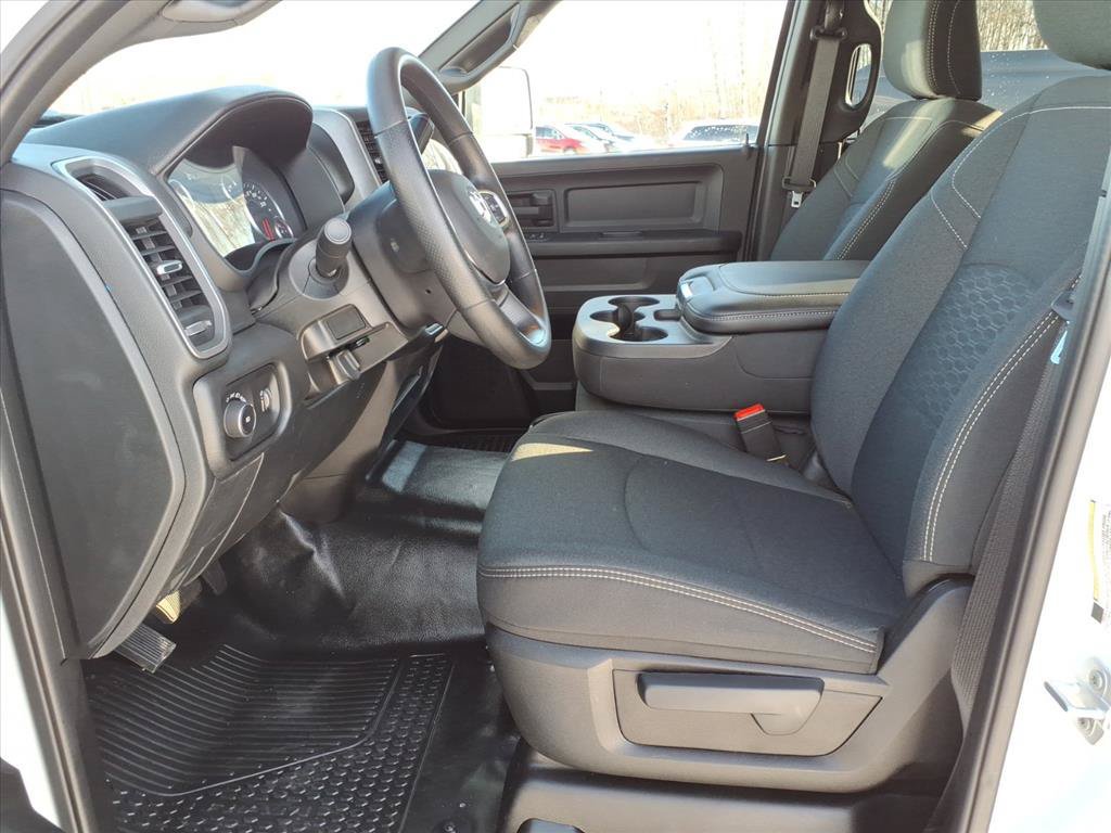 Used 2026 RAM 3500 Tradesman w/ Chrome Appearance Group AWD/4WD image 14