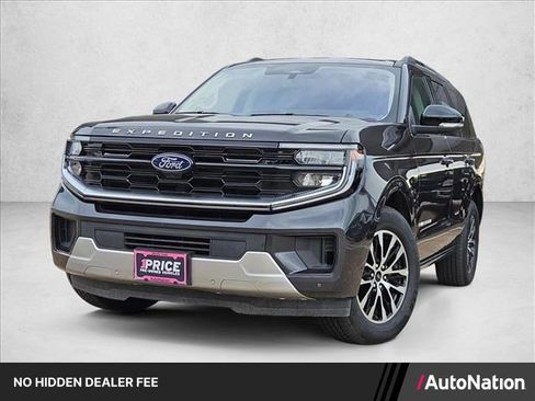 Used 2025 Ford Expedition Platinum AWD/4WD image 1