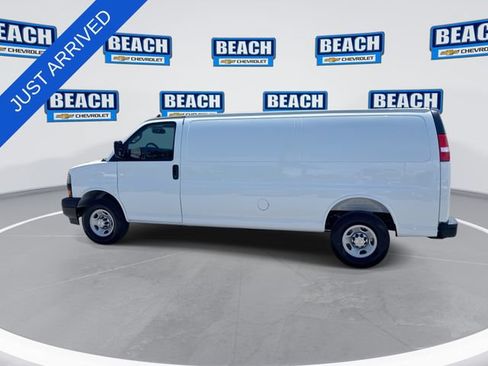 New 2026 Chevrolet Express 2500 Extended w/ Enhanced Convenience Package RWD image 5