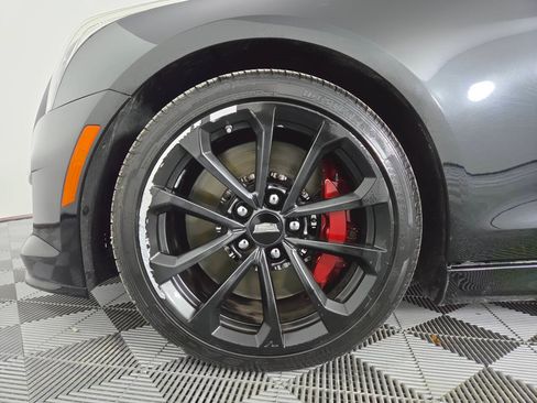 Used 2017 Cadillac ATS V w/ Luxury Package RWD image 13