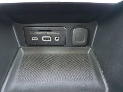 Used 2018 GMC Terrain SLT FWD image 33