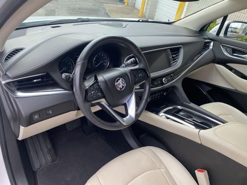 Certified 2023 Buick Enclave Essence AWD/4WD image 19