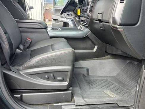 Used 2017 GMC Sierra 3500 SLT AWD/4WD image 16