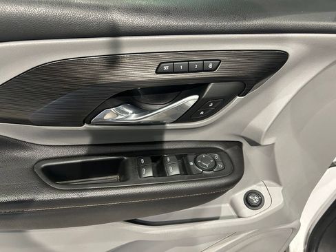 Used 2019 GMC Terrain SLT w/ Preferred Package FWD image 11