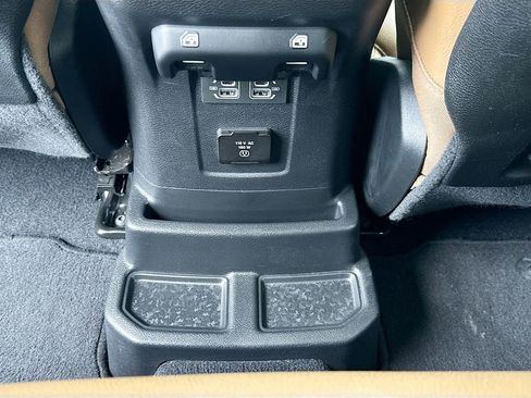 Used 2023 Jeep Wrangler Unlimited Rubicon 4xe AWD/4WD image 28