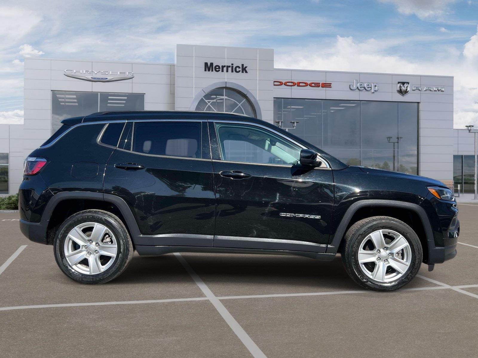 Used 2022 Jeep Compass Latitude w/ Convenience Group AWD/4WD image 6